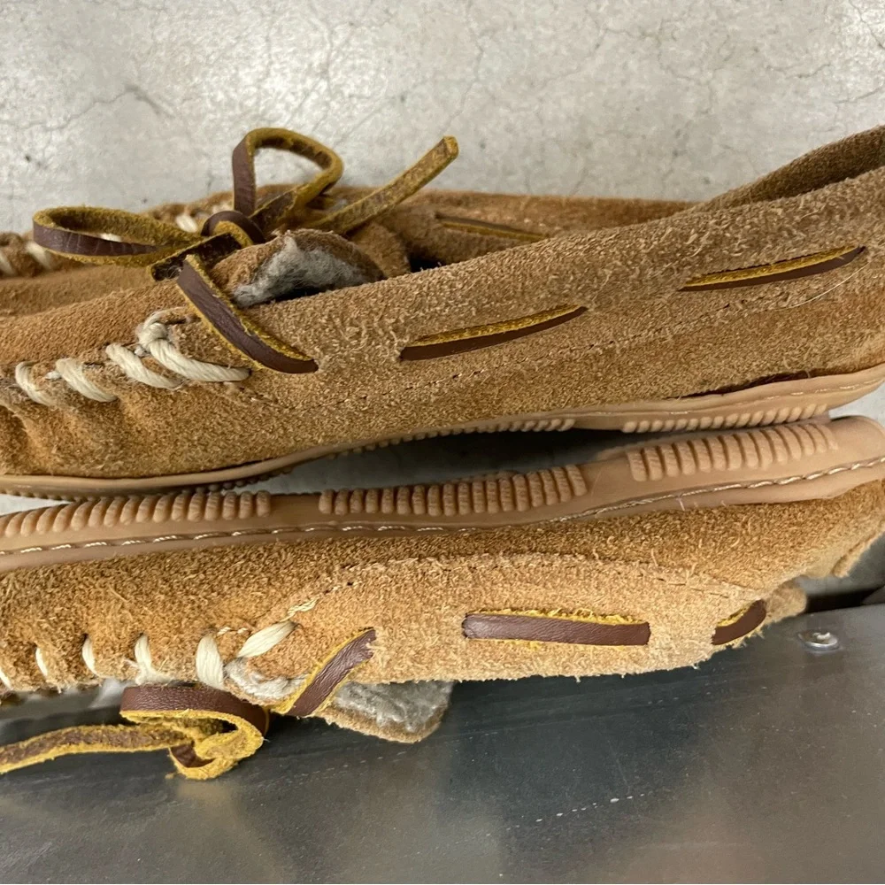 Minnetonka Kids Moccasins Size 12